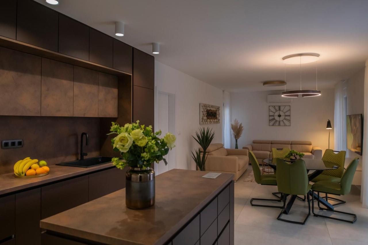 Villa Magna Luxury Apartments Murter Exterior foto